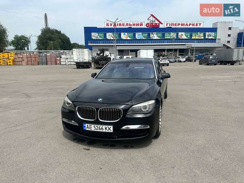 Bmw 7 series (2010)