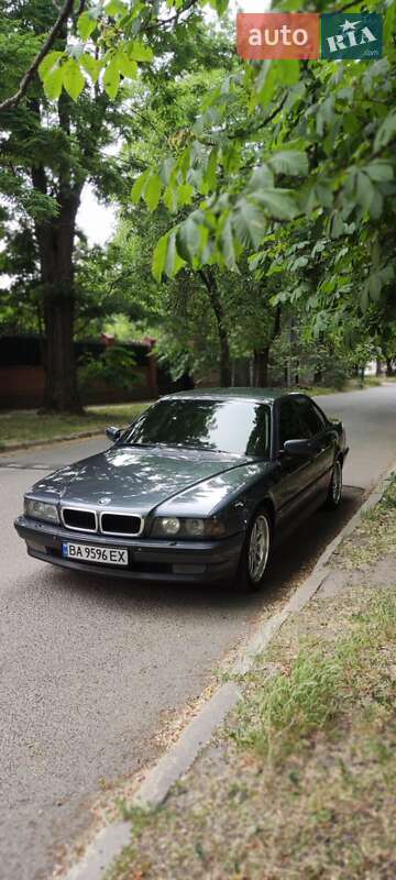Bmw 7 series (1996)