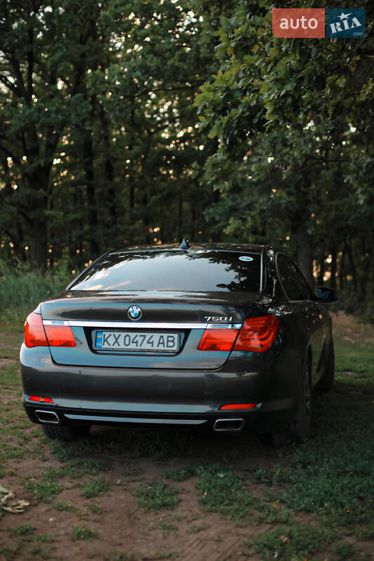 Bmw 7 series (2010)