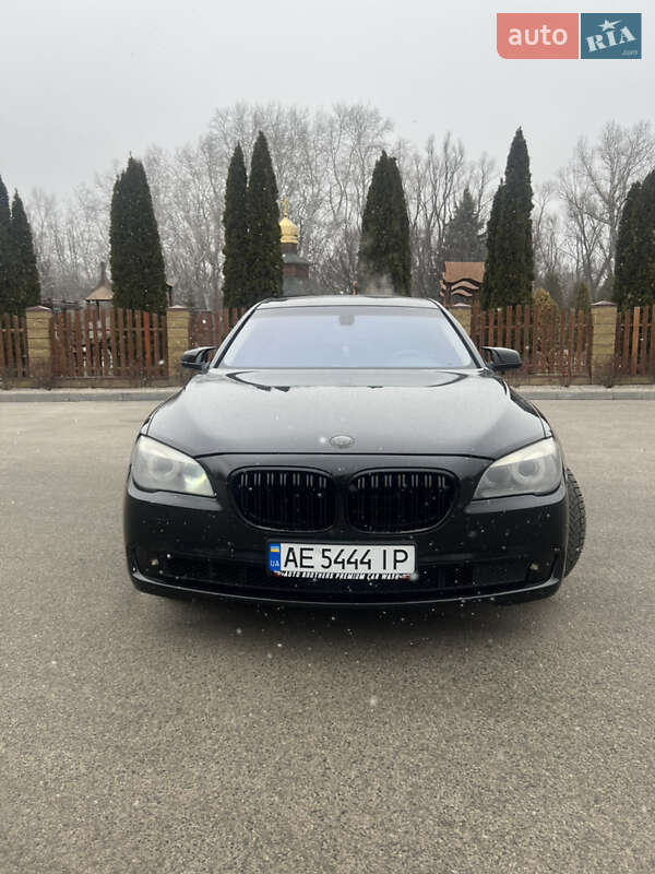 Bmw 7 series (2011)