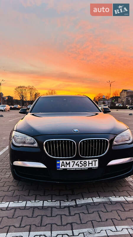 Bmw 7 series (2015)