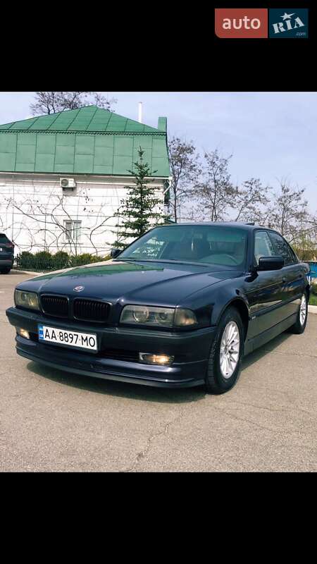 Bmw 7 series (1995)