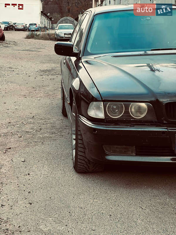 Bmw 7 series (1995)