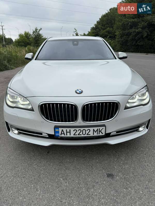 Bmw 7 series (2012)