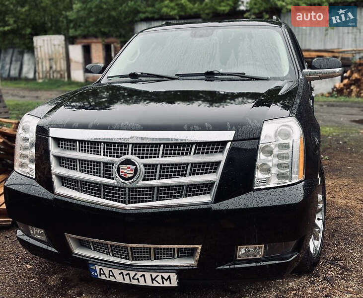 Cadillac Escalade (2010)