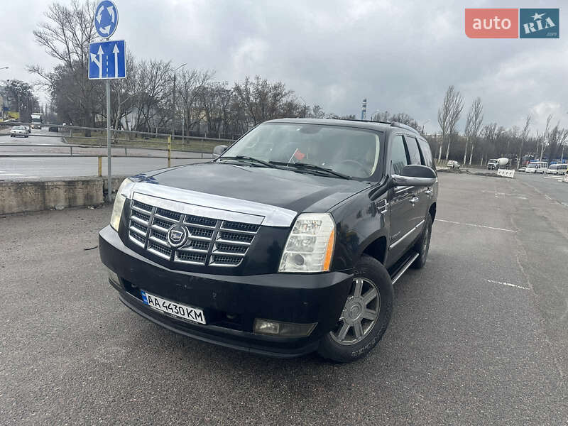 Cadillac Escalade (2006)