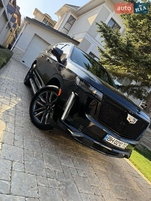 Cadillac Escalade (2021)