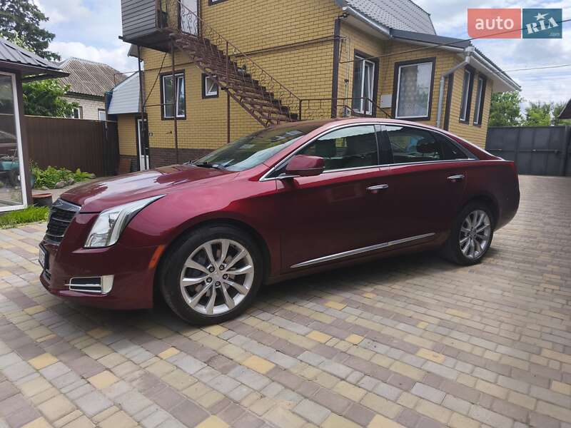 Cadillac Xts (2015)