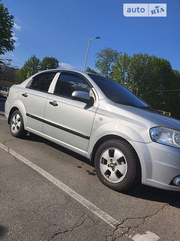 Chevrolet Aveo (2010)