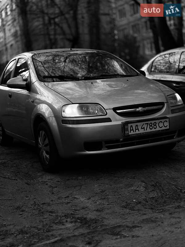 Chevrolet Aveo (2005)