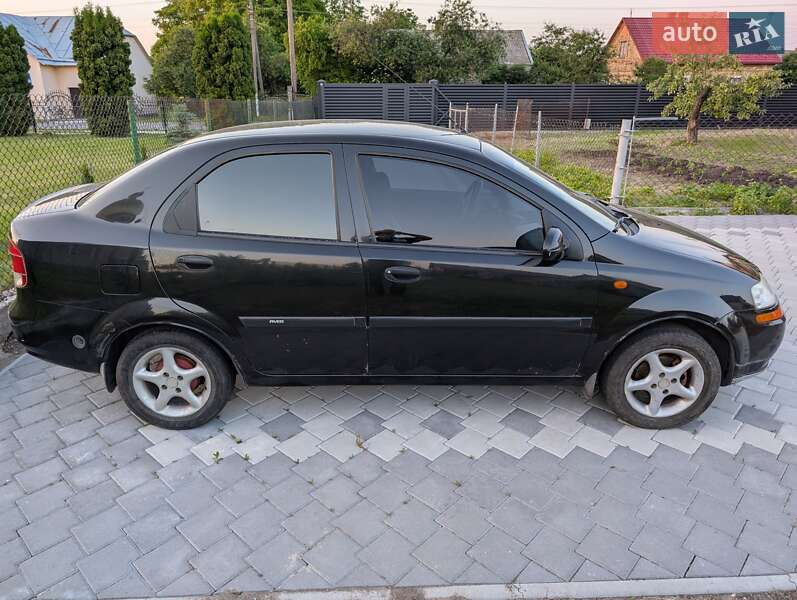 Chevrolet Aveo (2005)