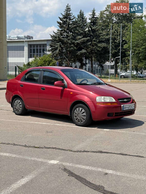 Chevrolet Aveo (2005)