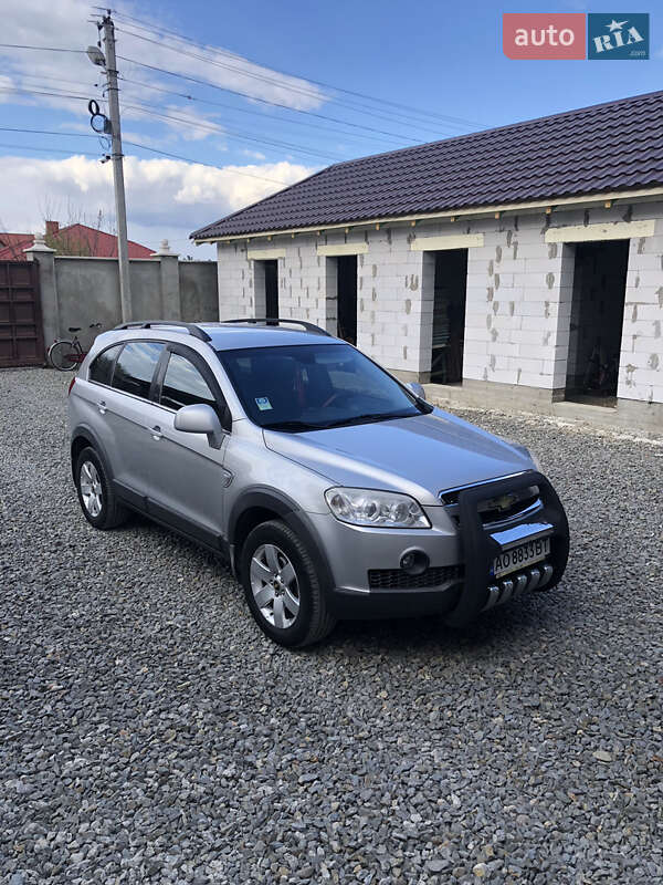 Chevrolet Captiva (2008)