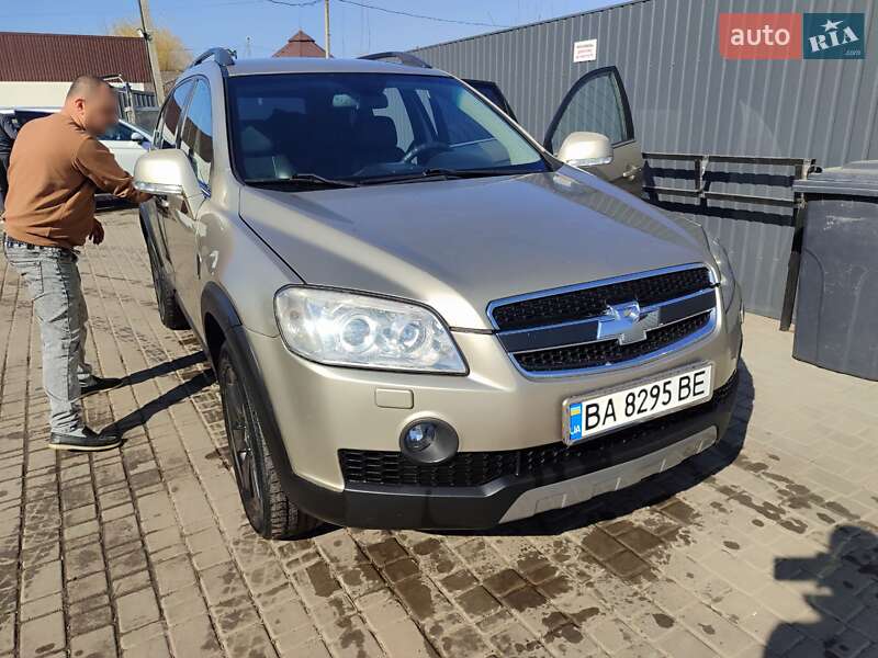 Chevrolet Captiva (2008)