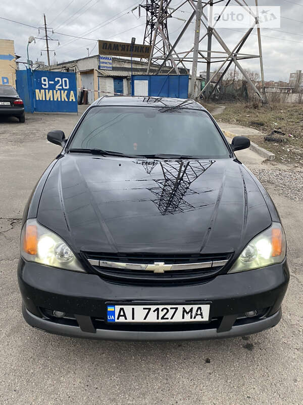Chevrolet Evanda (2004)