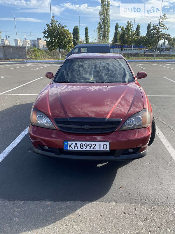 Chevrolet Evanda (2005)