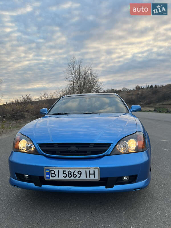Chevrolet Evanda (2004)