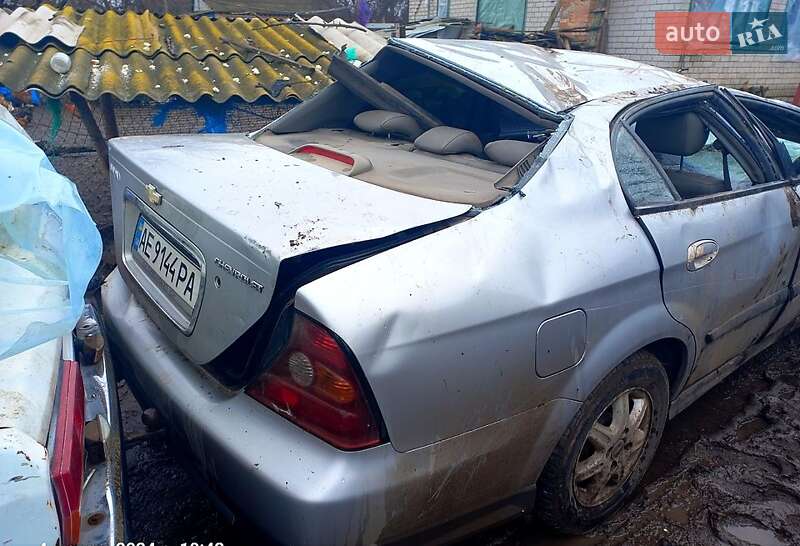 Chevrolet Evanda (2005)
