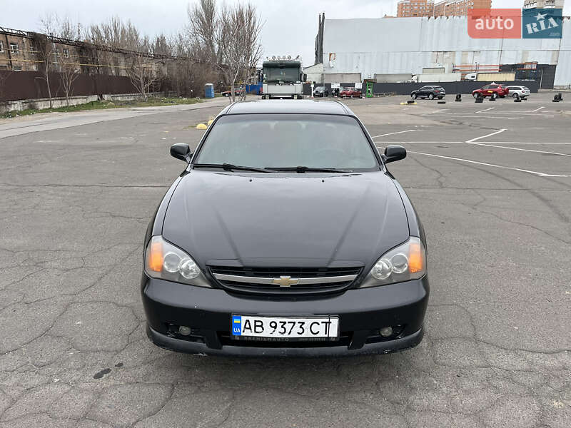 Chevrolet Evanda (2005)