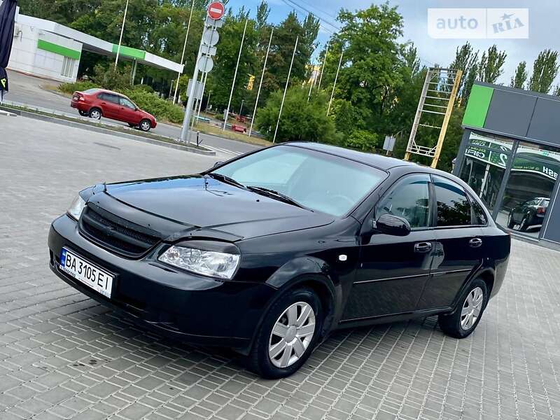 Chevrolet Lacetti (2005)