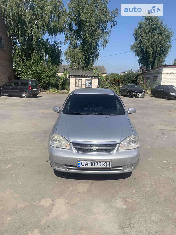 Chevrolet Lacetti (2008)