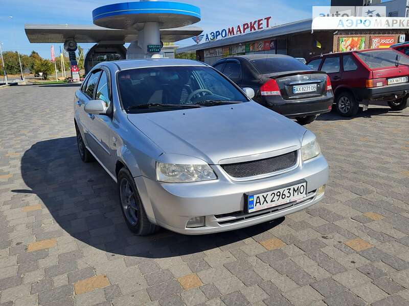 Chevrolet Lacetti (2005)