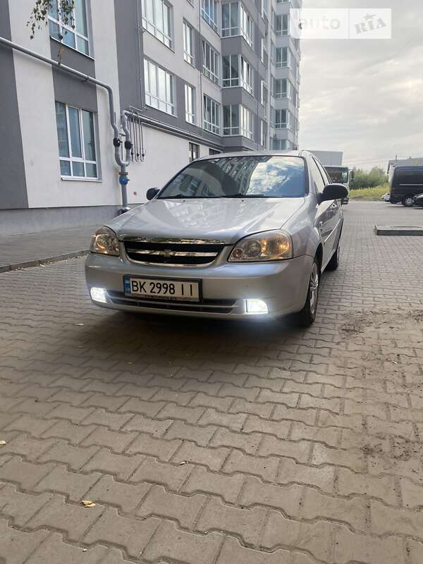 Chevrolet Lacetti (2008)