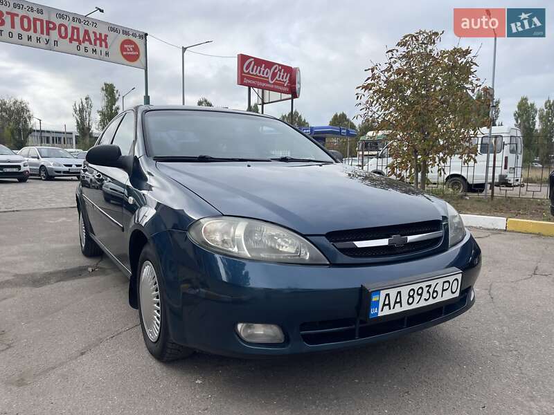 Chevrolet Lacetti (2008)