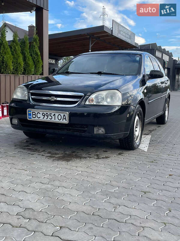 Chevrolet Lacetti (2005)
