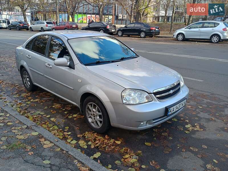 Chevrolet Lacetti (2008)