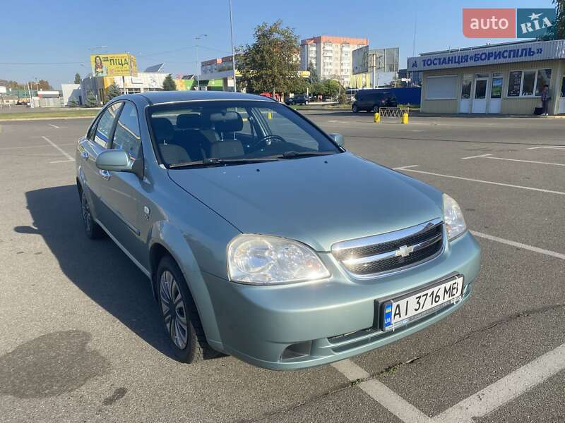 Chevrolet Lacetti (2008)