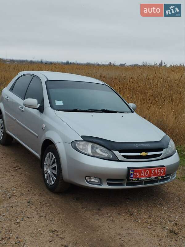 Chevrolet Lacetti (2008)