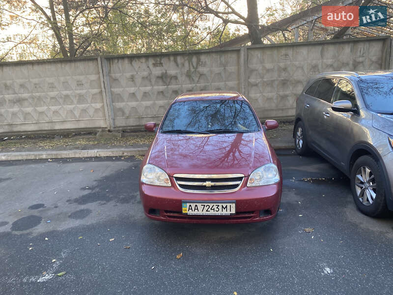 Chevrolet Lacetti (2012)