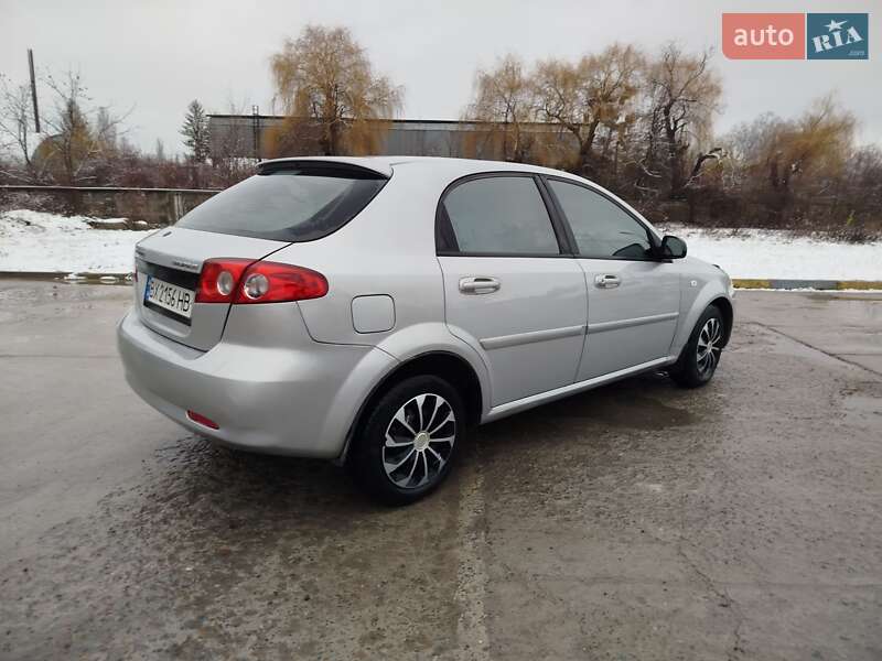 Chevrolet Lacetti (2008)