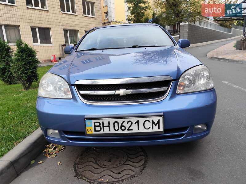 Chevrolet Lacetti (2008)