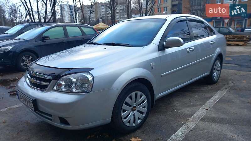Chevrolet Lacetti (2010)