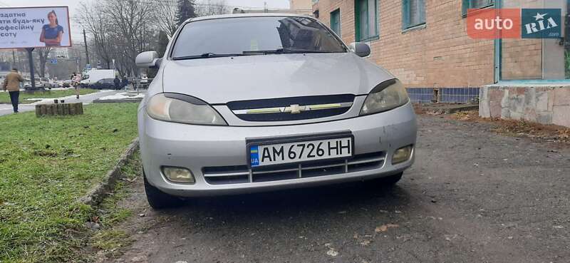 Chevrolet Lacetti (2005)