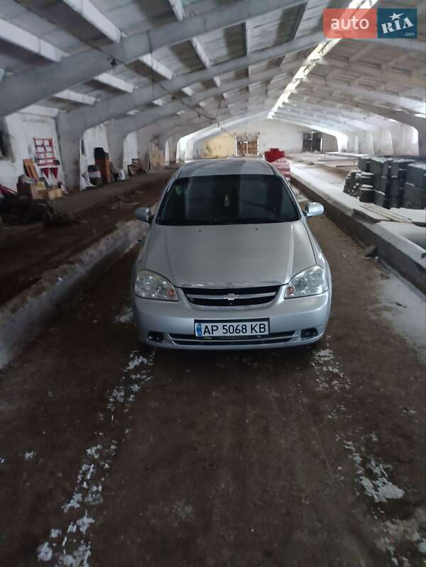 Chevrolet Lacetti (2005)