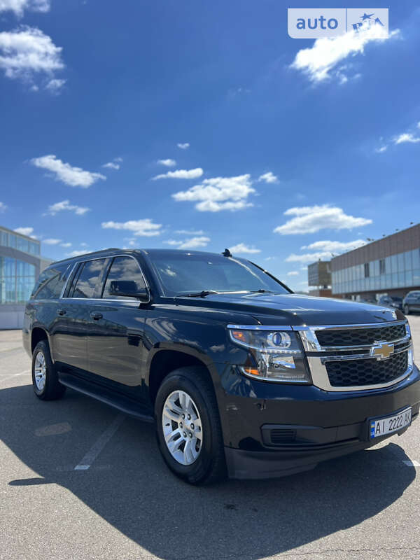 Chevrolet Suburban (2015)