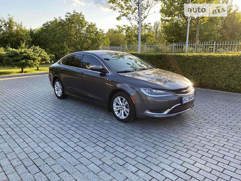 Chrysler 200 (2016)