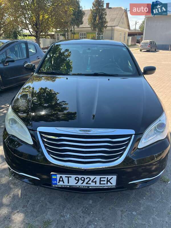 Chrysler 200 (2011)