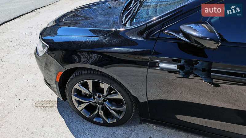 Chrysler 200 (2015)