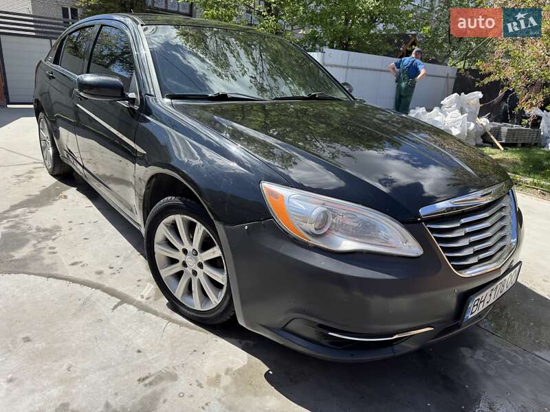 Chrysler 200 (2012)