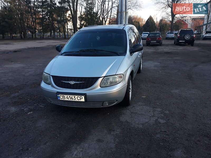 Chrysler Grand voyager (2003)