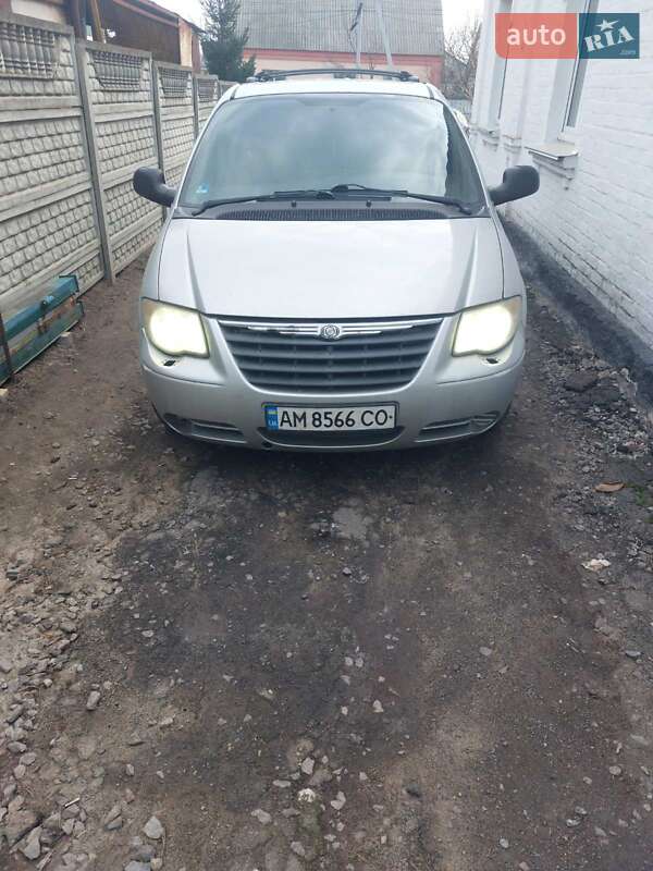 Chrysler Voyager (2005)