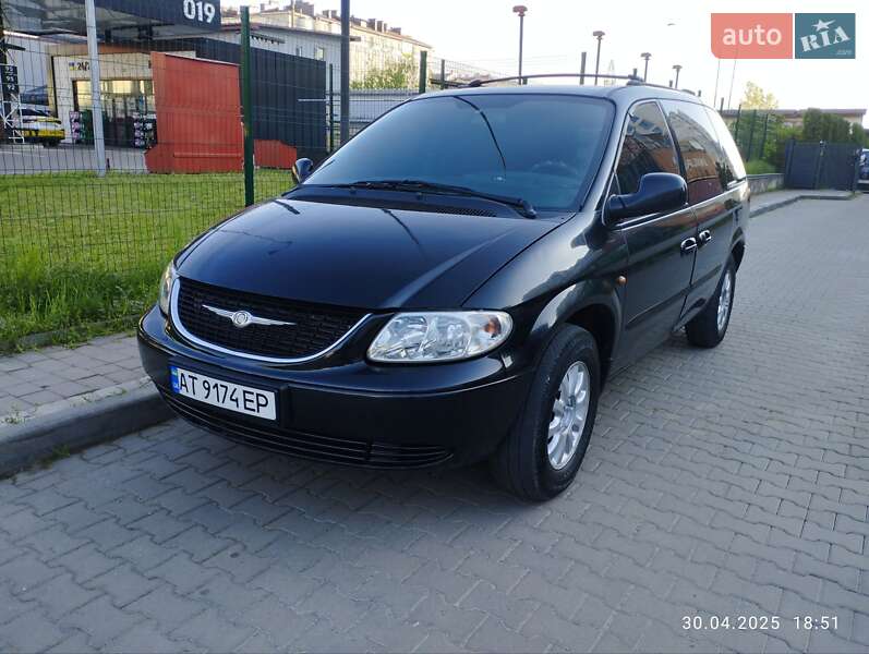 Chrysler Voyager (2003)