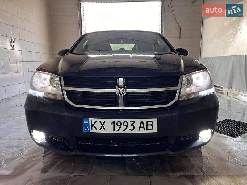 Dodge Avenger (2008)