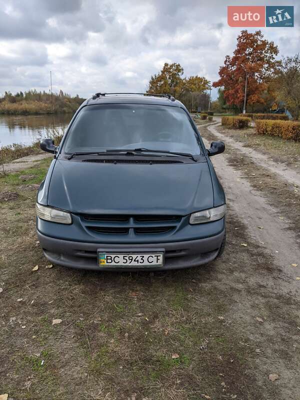 Dodge Caravan (2000)