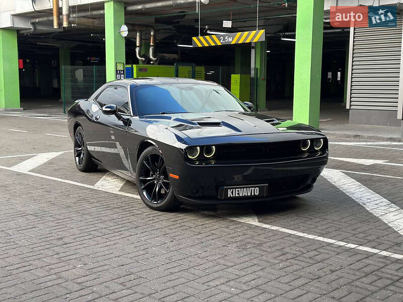 Dodge Challenger (2016)