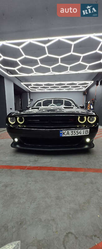 Dodge Challenger (2017)